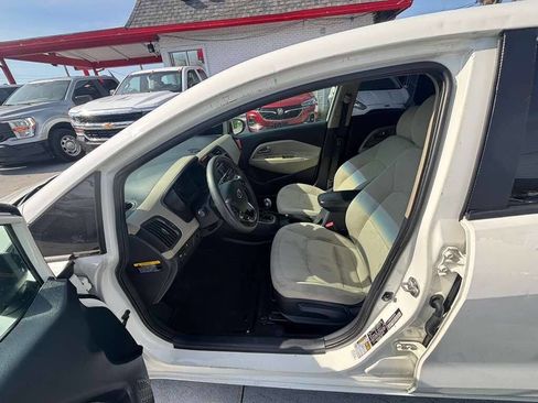 Used 2012 Kia Rio EX image 12
