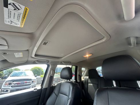 Used 2016 Jeep Compass High Altitude FWD image 24