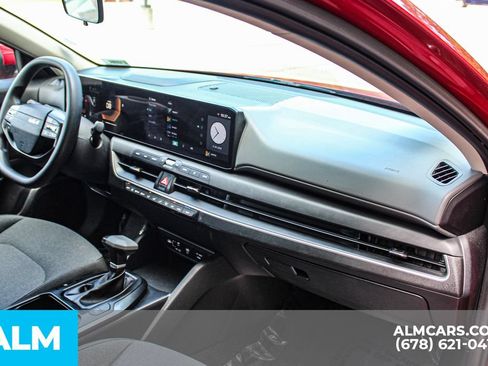 Used 2025 Kia K4 FWD image 23