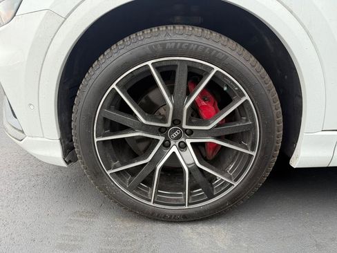 Used 2021 Audi Q8 Prestige w/ Prestige Package image 10