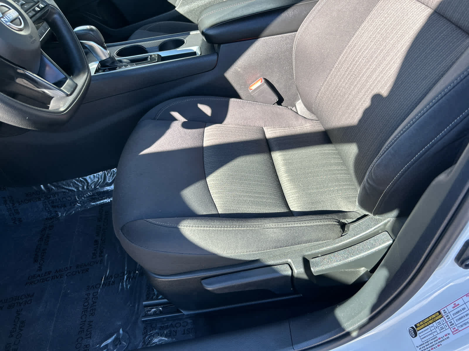 Used 2024 Nissan Altima 2.5 S FWD image 11