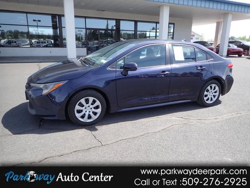 Used 2021 Toyota Corolla LE FWD image 1