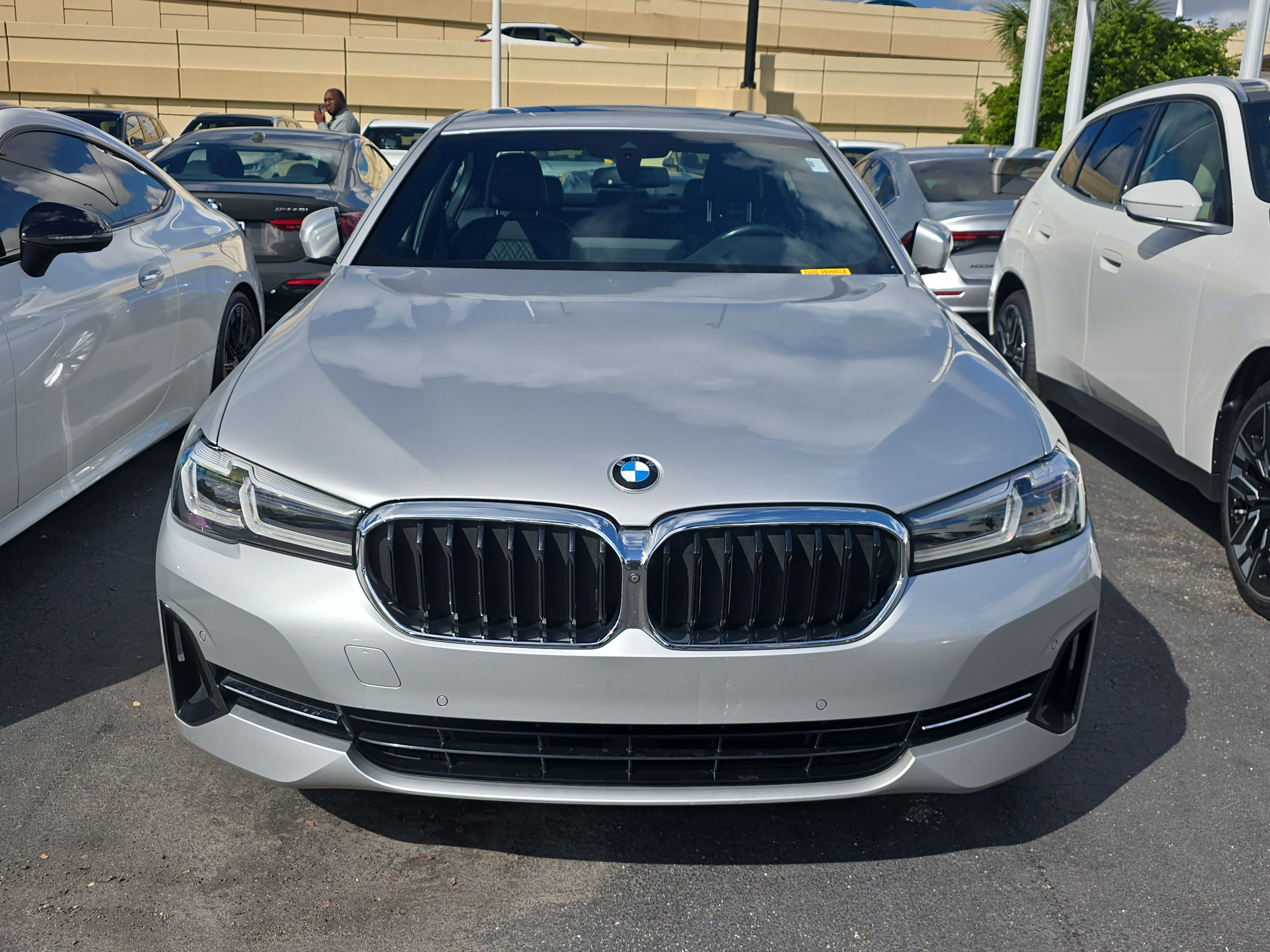 Used 2021 BMW 530i RWD image 2