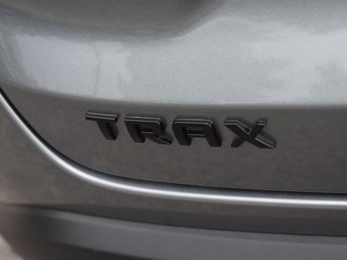 New 2026 Chevrolet Trax LT w/ Sunroof Package FWD image 16