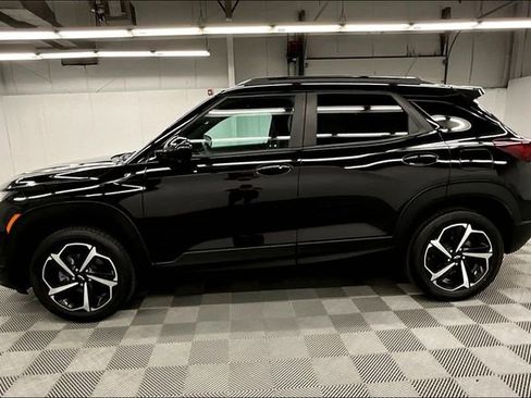 Used 2023 Chevrolet TrailBlazer RS FWD image 13