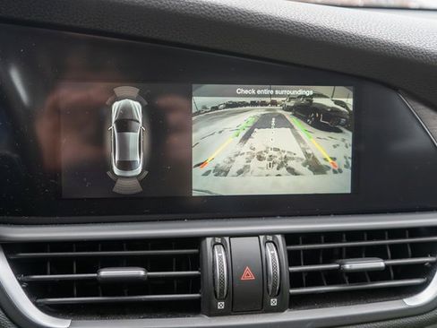 Used 2022 Alfa Romeo Giulia Ti w/ Active Assist Plus Package image 25