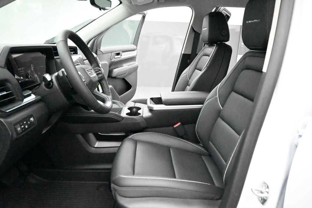 New 2027 GMC Terrain Denali w/ LPO, Floor Liner Package AWD/4WD image 9