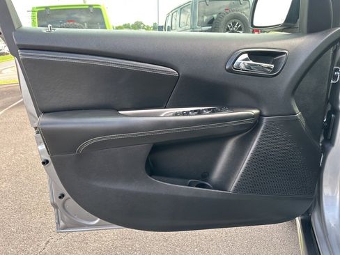 Used 2018 Dodge Journey Crossroad image 20