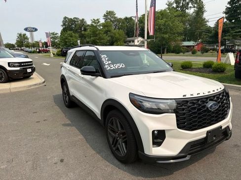 Certified 2025 Ford Explorer ST w/ Sun And Sound Package AWD/4WD image 40