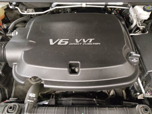 Used 2021 Chevrolet Colorado LT RWD image 30