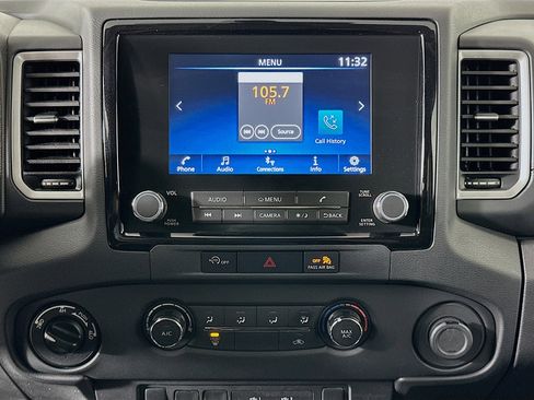 Used 2024 Nissan Frontier SV image 22