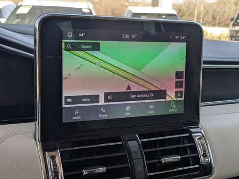 Used 2021 Lincoln Navigator L Reserve image 17