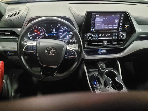 Used 2021 Toyota Highlander XSE image 22