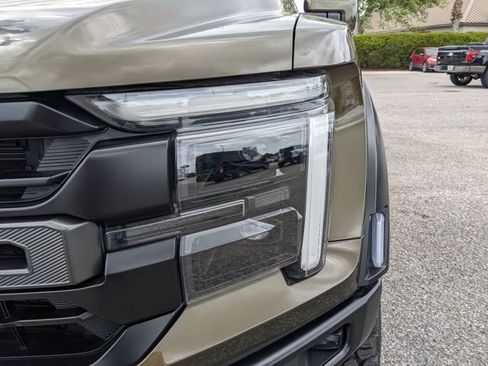 Used 2025 Ford F150 Raptor AWD/4WD image 9