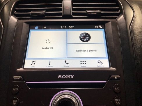 Used 2017 Ford Fusion Titanium image 28