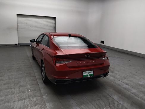 Used 2022 Hyundai Elantra SEL w/ Convenience + Premium Package FWD image 6