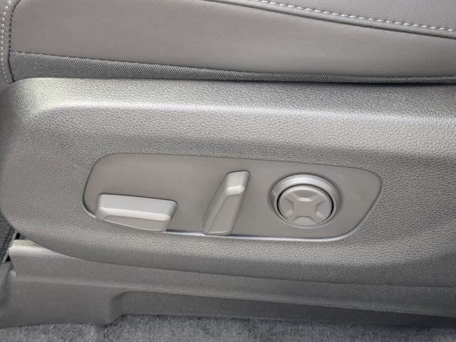 New 2027 Kia Carnival FWD image 20
