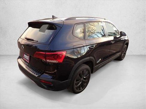 Used 2023 Volkswagen Taos S image 4