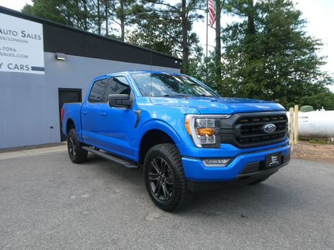 Used 2021 Ford F150 XLT w/ Equipment Group 302A High AWD/4WD image 3