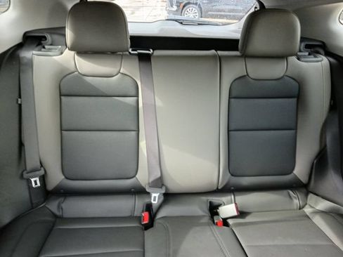 Used 2026 Chevrolet Trax ACTIV w/ Sunroof Package FWD image 5
