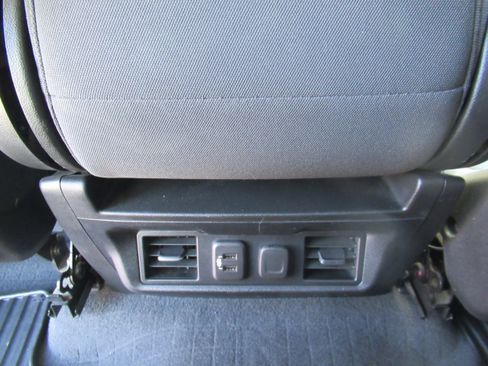 Used 2022 Chevrolet Silverado 2500 LT w/ Convenience Package image 17