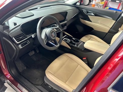 Used 2024 Buick Envision Preferred AWD/4WD image 3