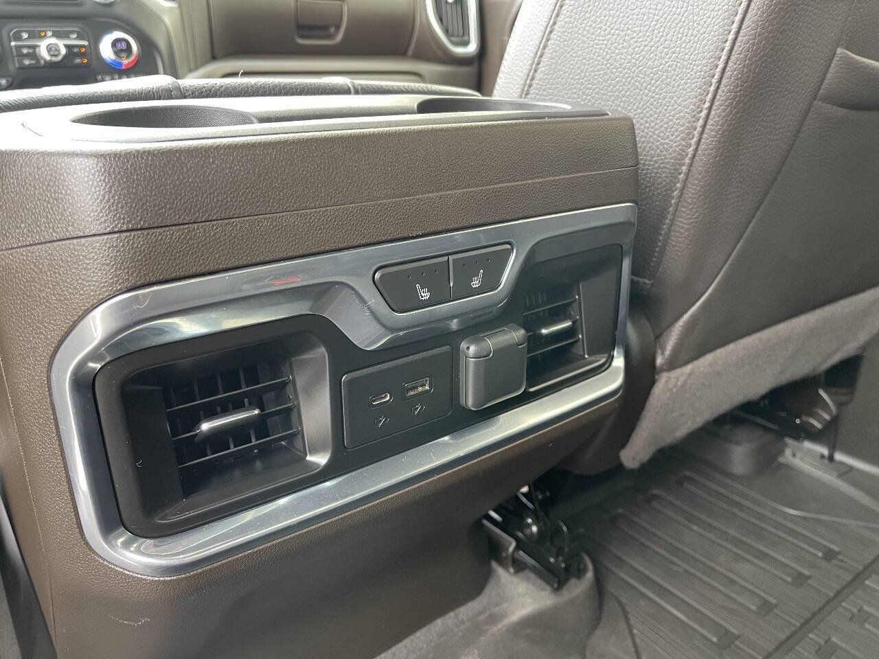 Used 2021 GMC Sierra 2500 Denali w/ Denali Ultimate Package AWD/4WD image 25