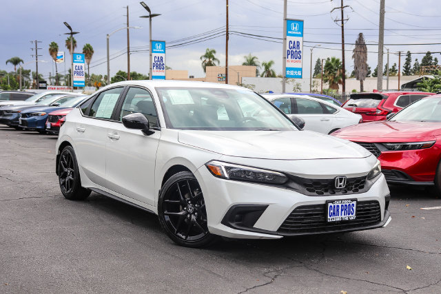 Used 2024 Honda Civic Sport image 2