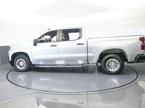 Used 2020 Chevrolet Silverado 1500 W/T RWD image 3