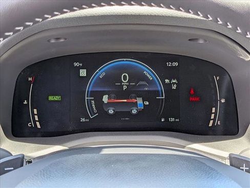 Used 2025 Toyota Camry SE w/ Multimedia Upgrade Package FWD image 11