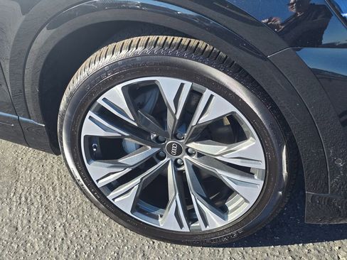 New 2026 Audi Q8 Premium Plus image 7