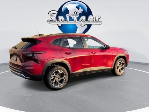 New 2026 Chevrolet Trax LT w/ Driver Confidence Package image 8