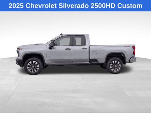 Used 2025 Chevrolet Silverado 2500 Custom w/ Custom Value Package AWD/4WD image 2