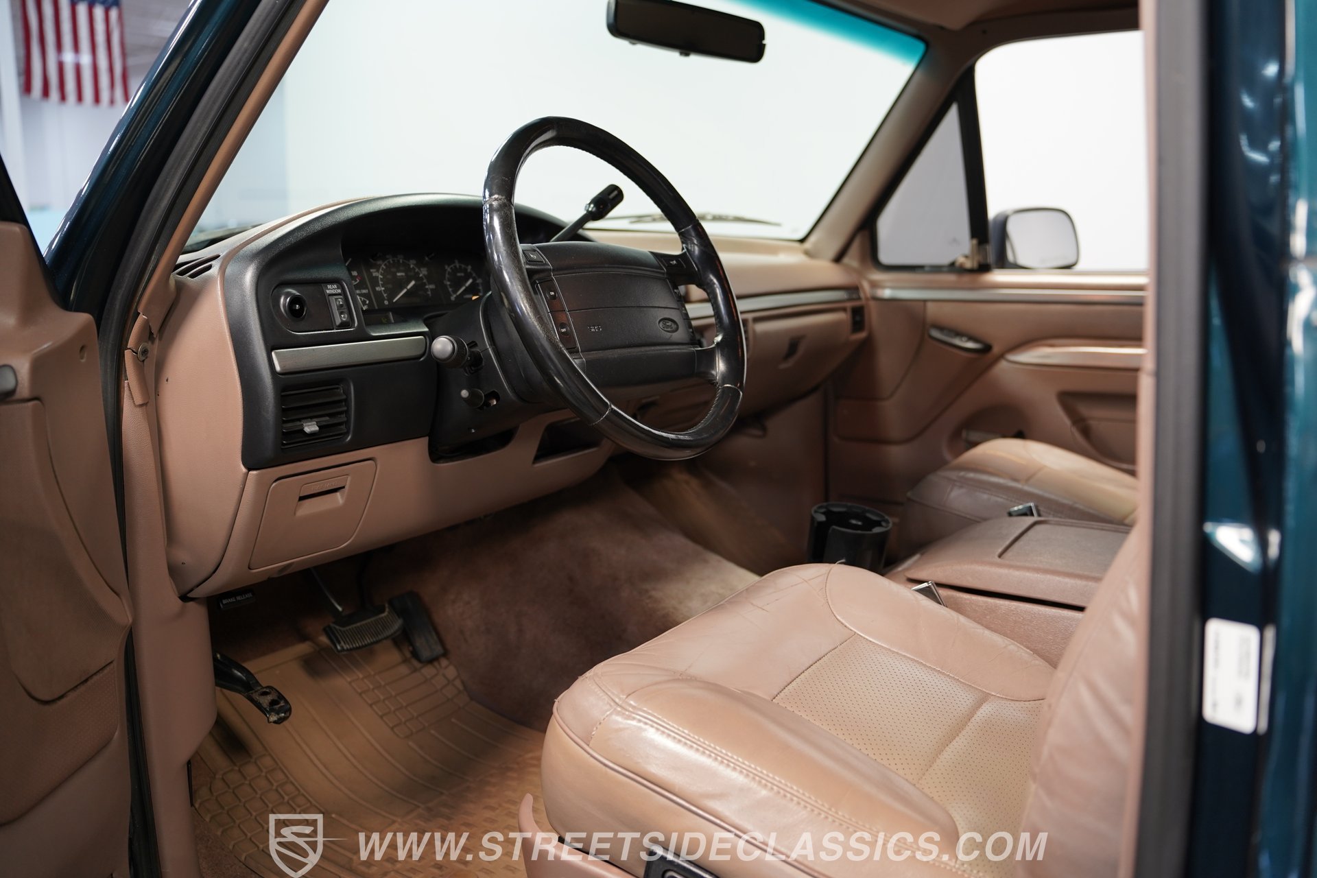 Used 1995 Ford Bronco Eddie Bauer AWD/4WD image 4