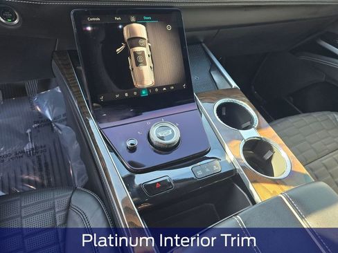Used 2025 Cadillac Escalade Sport Platinum AWD/4WD image 24