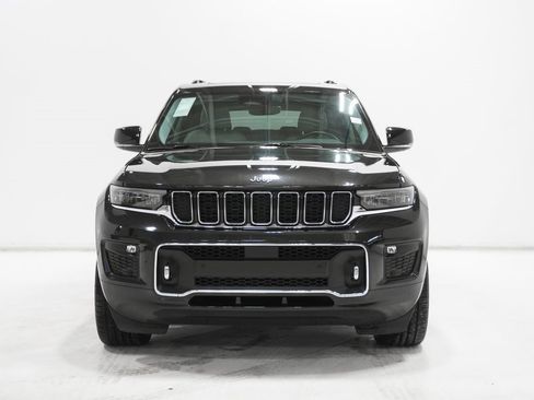 Certified 2022 Jeep Grand Cherokee L Overland w/ MOPAR Finishing Package image 3