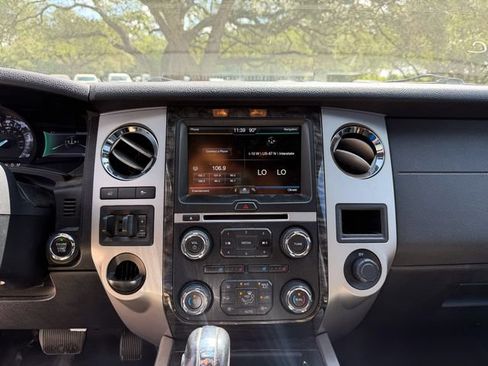 Used 2015 Ford Expedition Limited w/ Equipment Group 301A RWD image 13