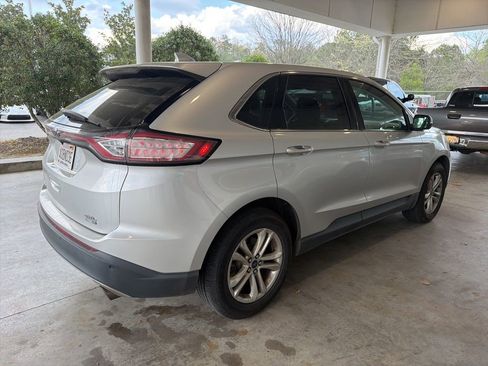 Used 2016 Ford Edge SEL w/ Equipment Group 201A AWD/4WD image 3