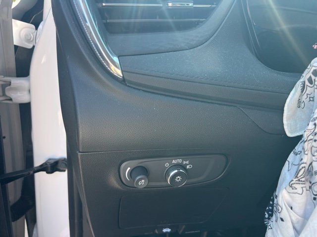 Used 2024 Buick Encore GX Sport Touring AWD/4WD image 8