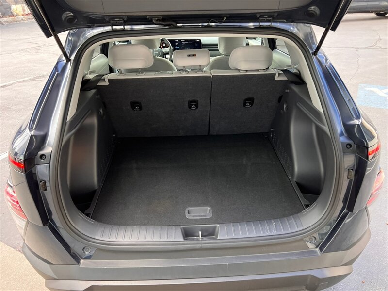 Used 2025 Hyundai Kona SEL AWD/4WD image 21