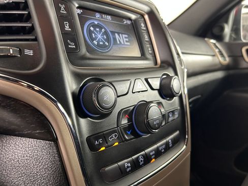 Used 2016 Jeep Grand Cherokee Laredo w/ Quick Order Package 23E AWD/4WD image 20