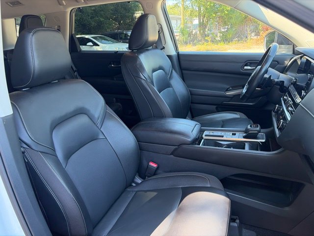 Used 2022 Nissan Pathfinder SL w/ SL Premium Package FWD image 13