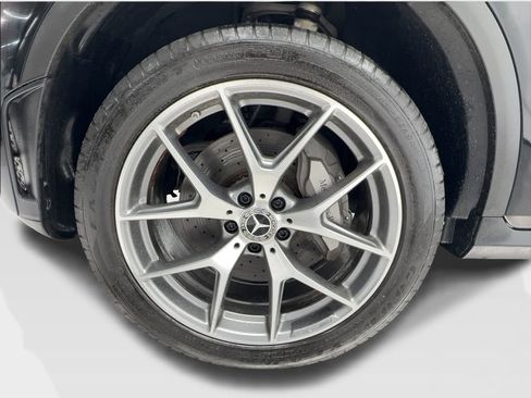 Used 2022 Mercedes-Benz GLC 300 4MATIC w/ AMG Line image 12
