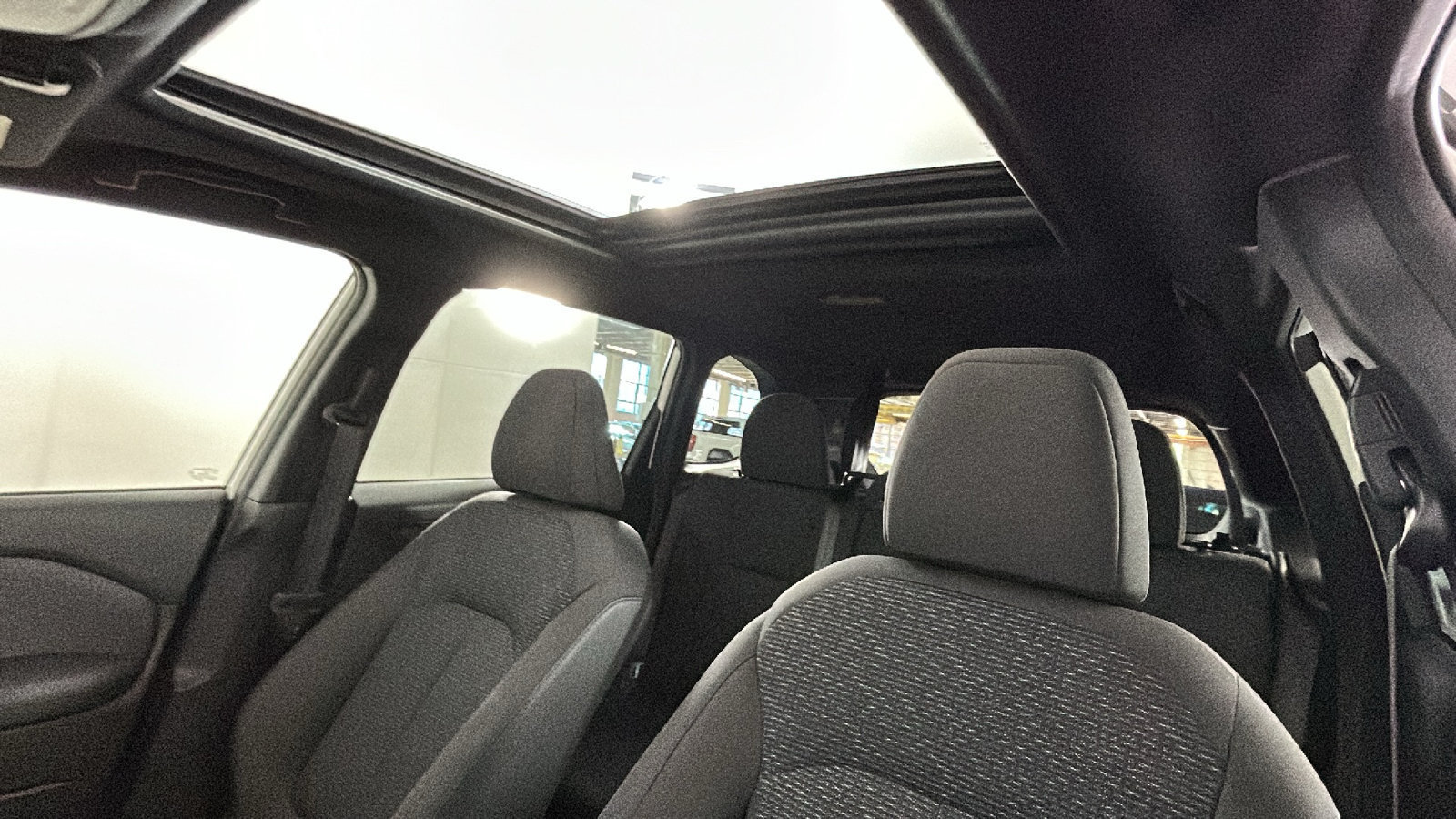 Used 2025 Subaru Forester Premium AWD/4WD image 15