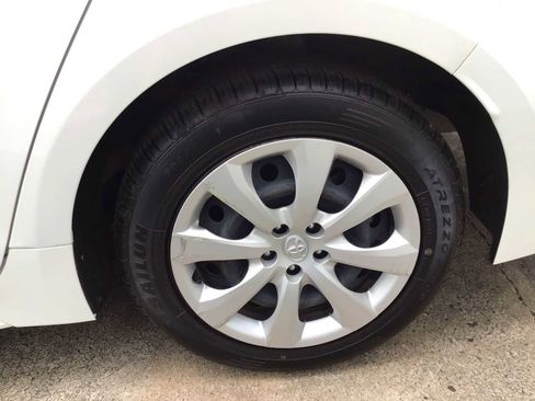 Used 2024 Toyota Corolla LE FWD image 10
