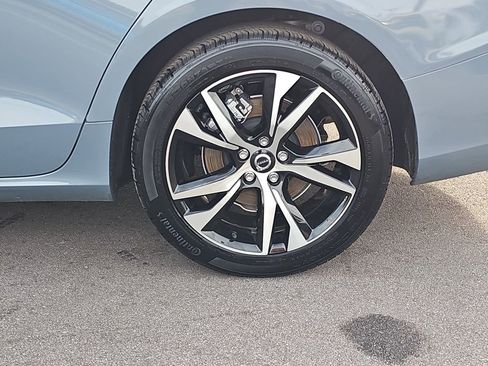 Used 2024 Volvo S60 B5 Core image 38