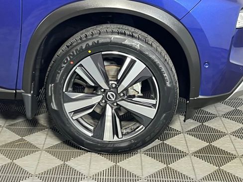 Used 2023 Nissan Rogue Platinum image 12