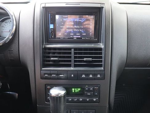 Used 2007 Ford Explorer Sport Trac Limited AWD/4WD image 34