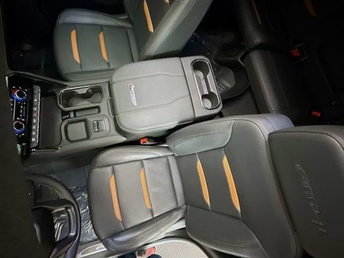 Used 2024 GMC Sierra 2500 AT4 w/ AT4 Premium Plus Package AWD/4WD image 25