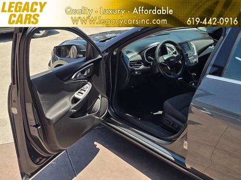 Used 2018 Chevrolet Malibu Hybrid FWD image 44